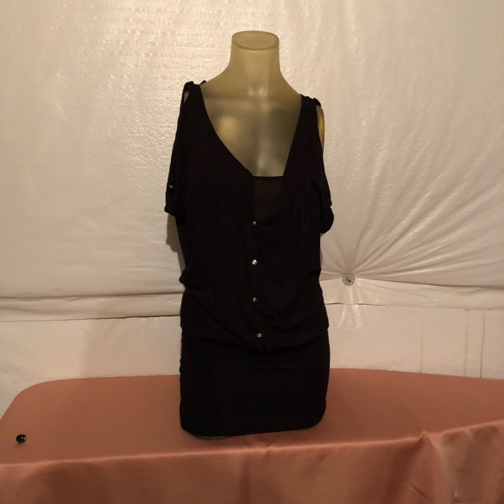 Guess!! Cold Shoulder mini